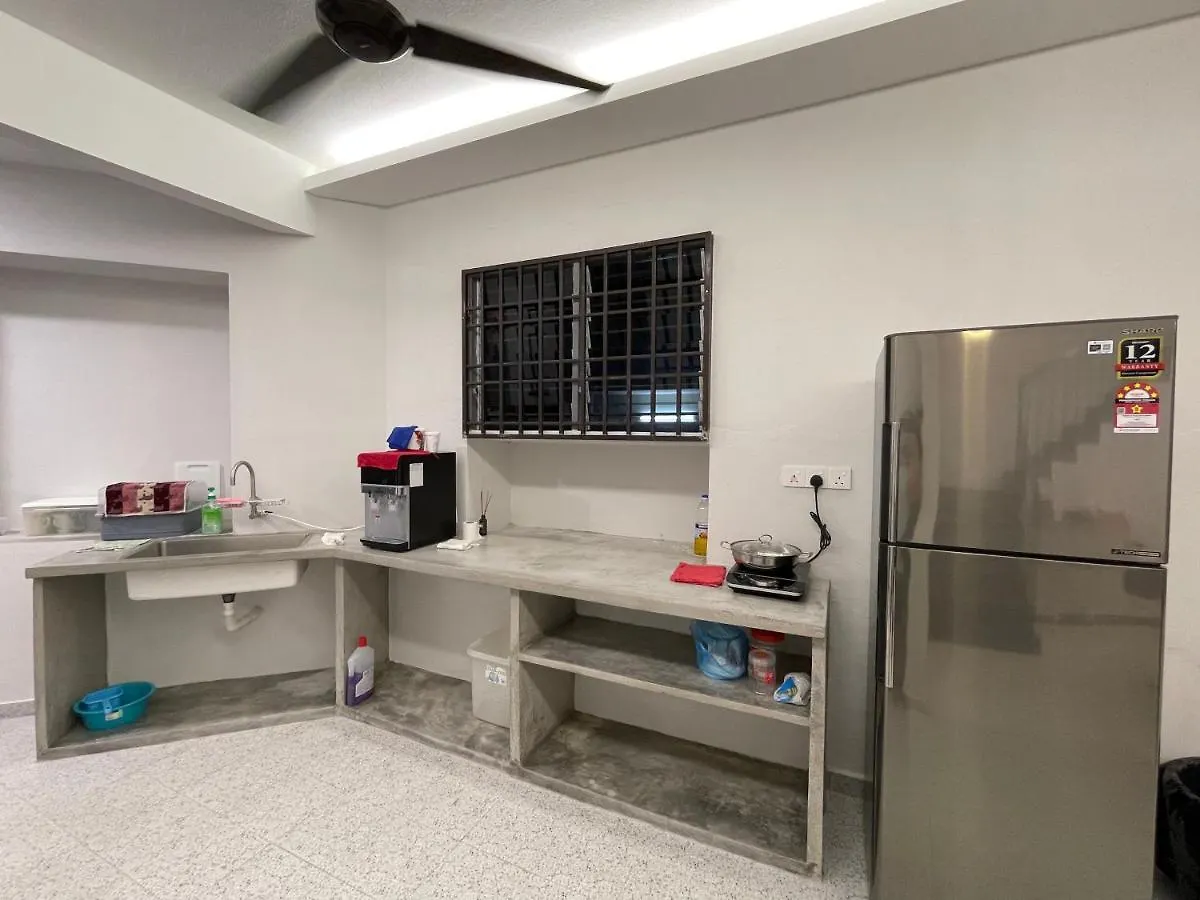 Town 13Px: Family-Friendly Resort with Pool, KTV & Spa Near USM Gelugor Malaysia